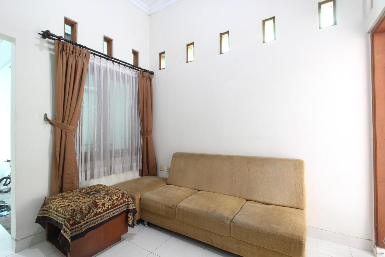 Oyo 92629 Pondok Kawandya Karanganyar  Экстерьер фото